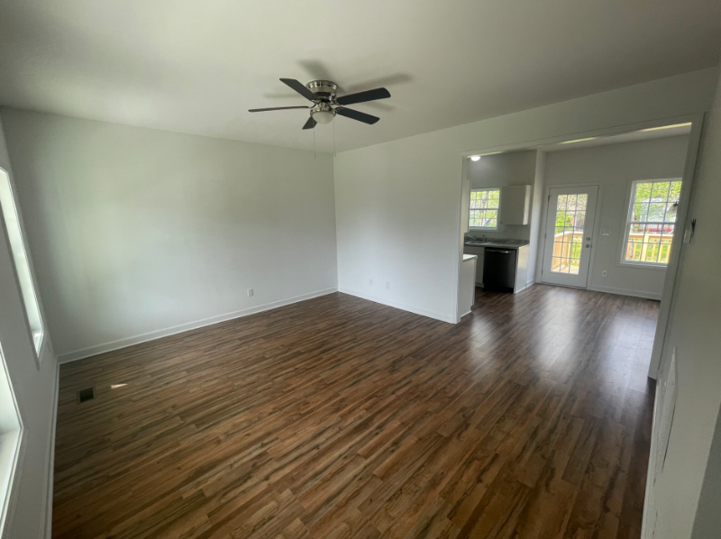 1105 Elwell Ave - Photo 2 of 13