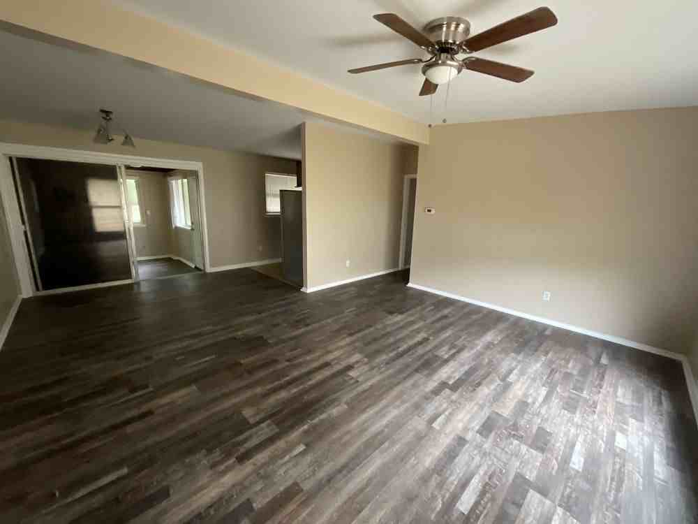 9 Gentian Dr - Photo 3 of 25