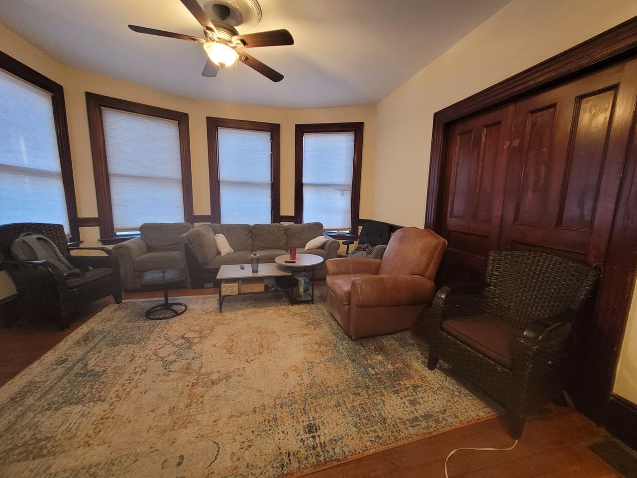Calumet - Photo 2 of 23