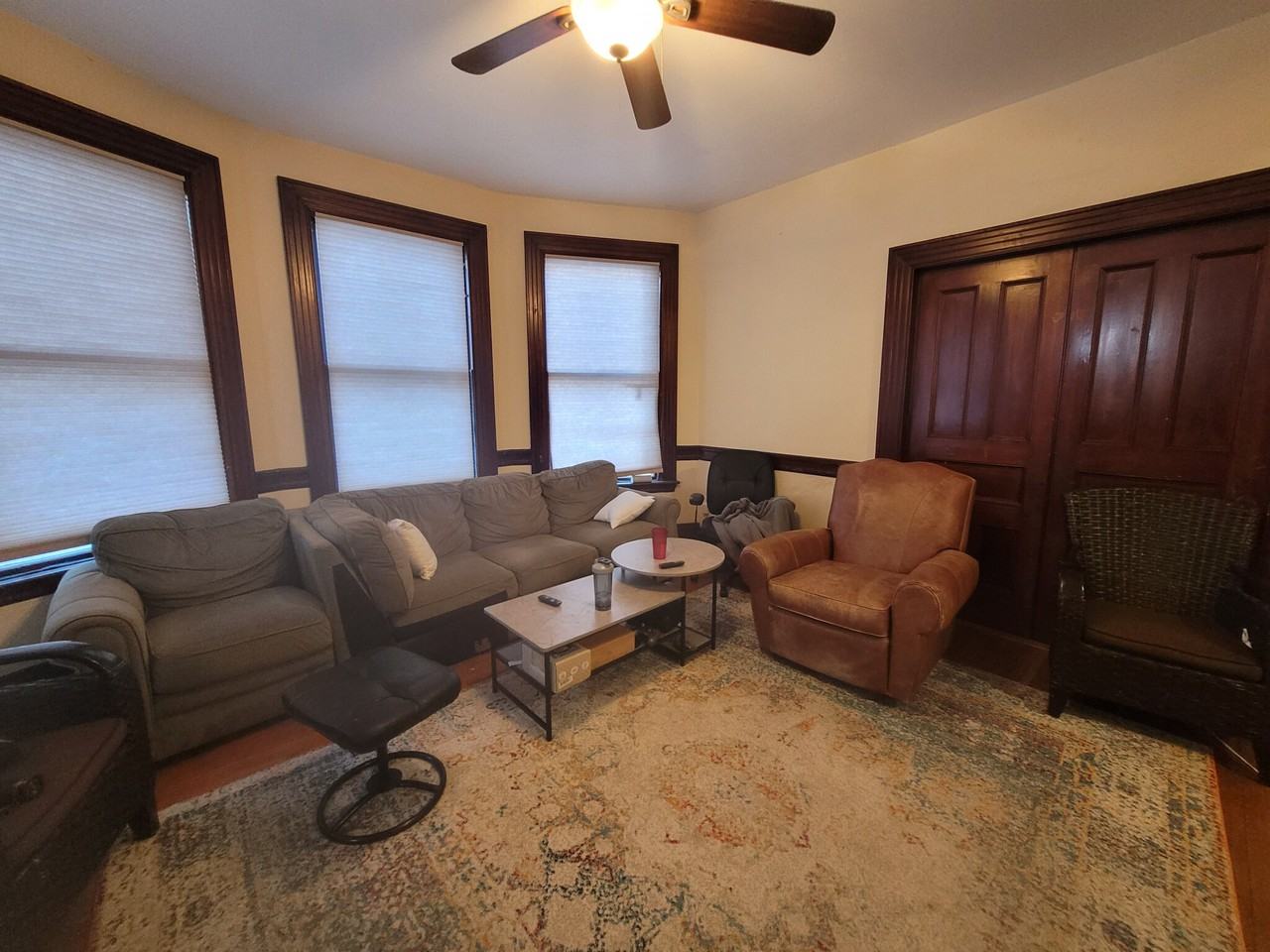 Calumet - Photo 3 of 23