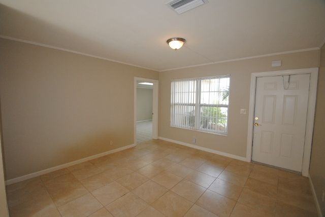 6066 Nw 18th St - Photo 2 of 16