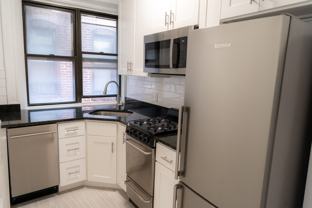 91 Westland Ave #301 - Photo 1 of 1