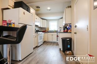 204 Lake Shore Rd #3 - Photo 1 of 1