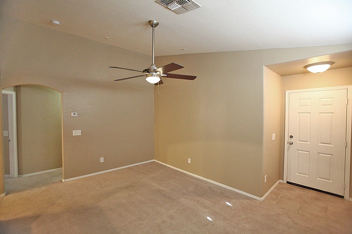 15216 N B Ct - Photo 3 of 18