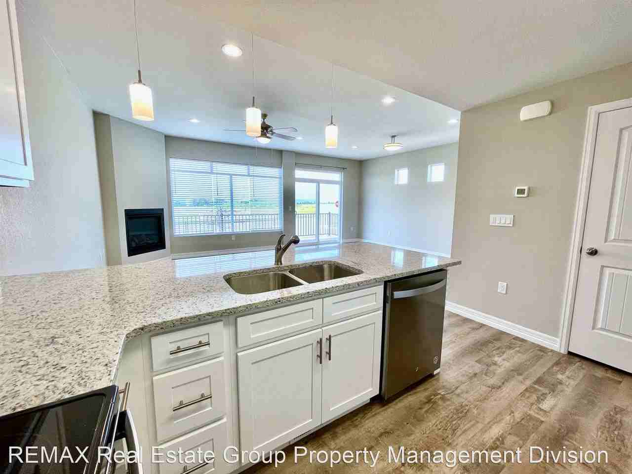 VIEWS, VIEWS, VIEWS!!! VILLAS AT NORTHGATE - Photo 3 of 24