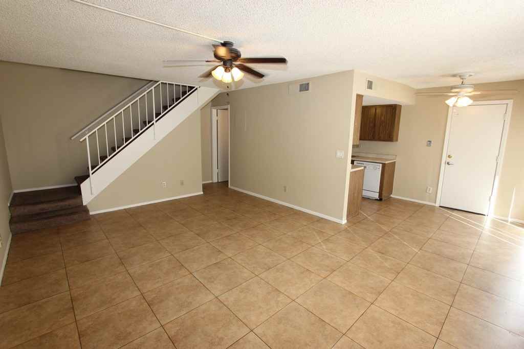 860 E Brown Rd - Photo 2 of 21