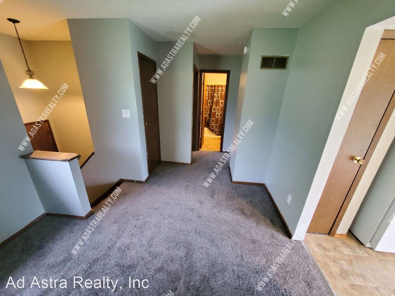 3238 N 84th Ter - Photo 3 of 10