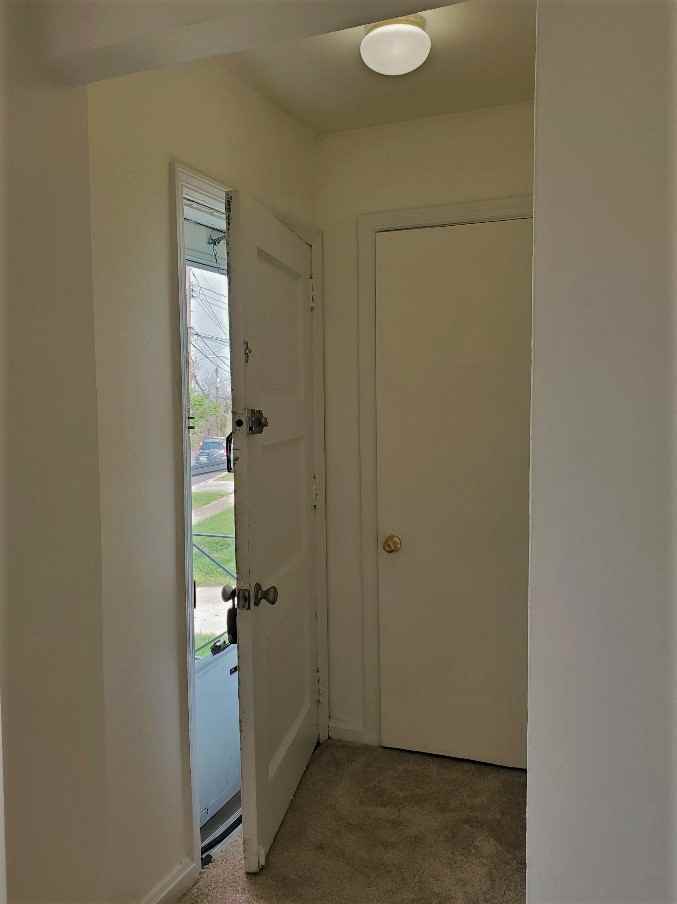 6708 Stockton Ln - Photo 2 of 19