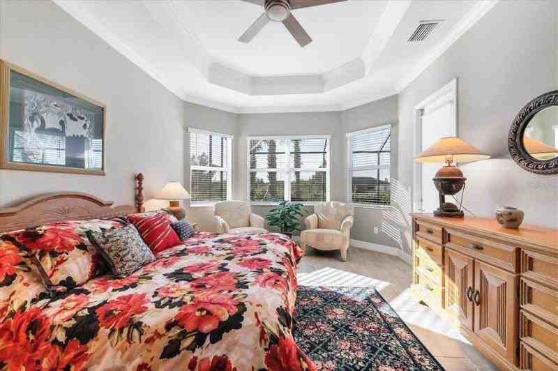 15384 Spanish Point Dr - Photo 5 of 26