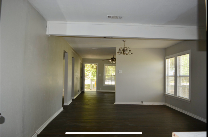 2207 Howell Ave - Photo 7 of 18