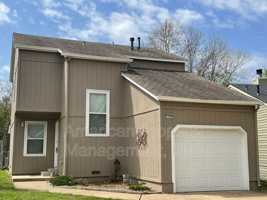 featured image of 1704 W 62nd St