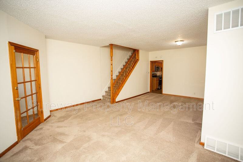 511 Kossuth St - Photo 3 of 43