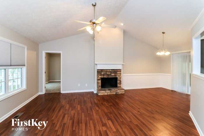 167 Fairview Oak Trl - Photo 3 of 15