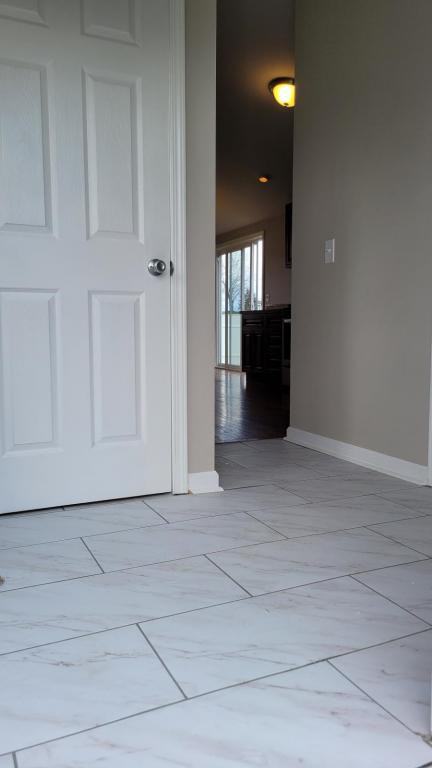 8241 E Seneca Tpke - Photo 2 of 28