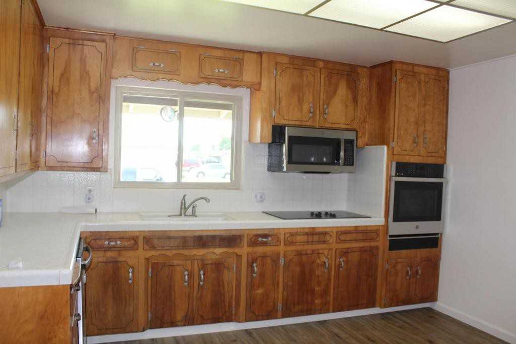 455 Vassar Ave - Photo 2 of 19