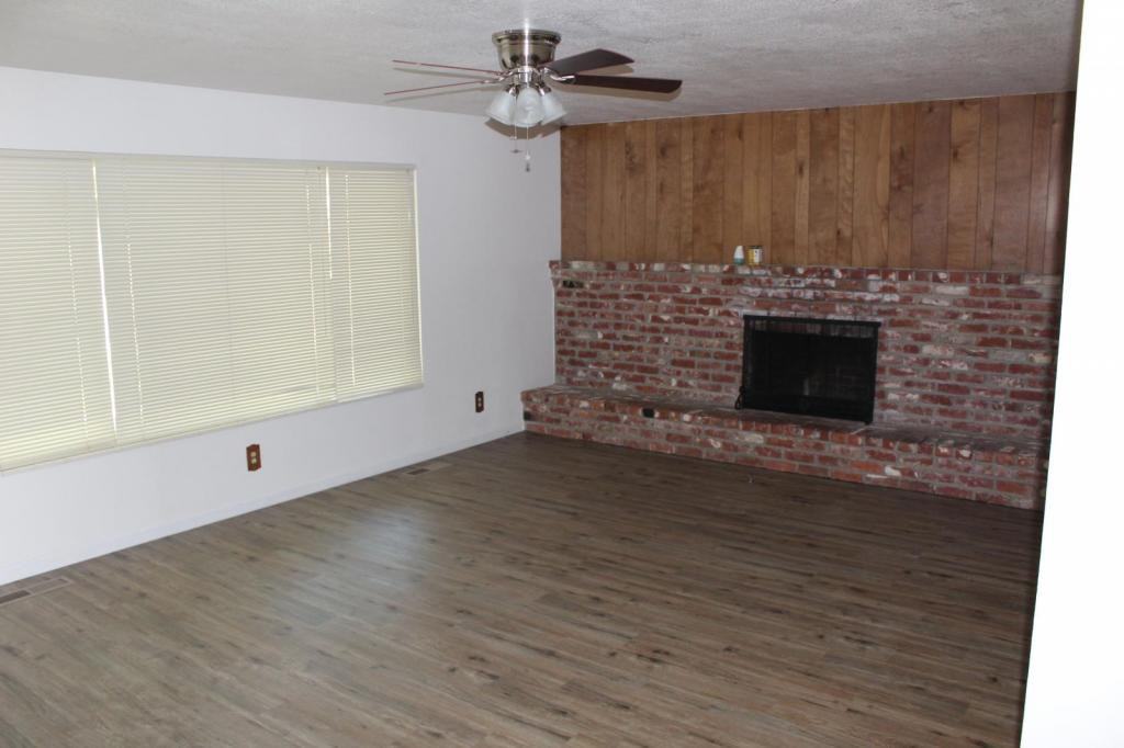 455 Vassar Ave - Photo 3 of 19