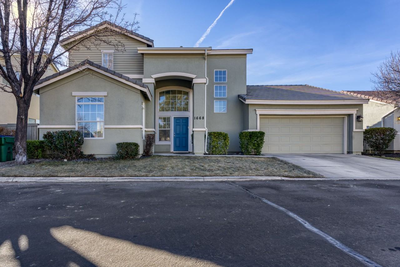 1668 Rocky Cove Ln #1 - Photo 4 of 35