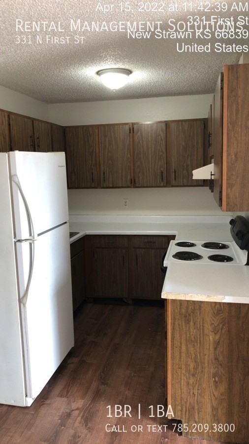 331 N 1st St - Photo 2 of 6