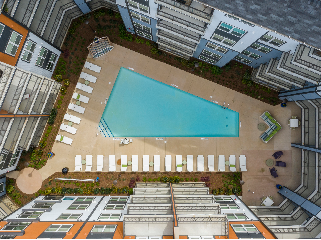 2050 Morningside - Photo 2 of 36