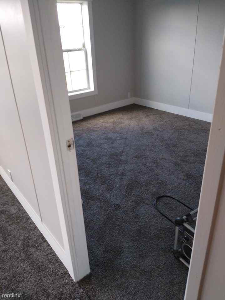 349 W Arcada St - Photo 2 of 7