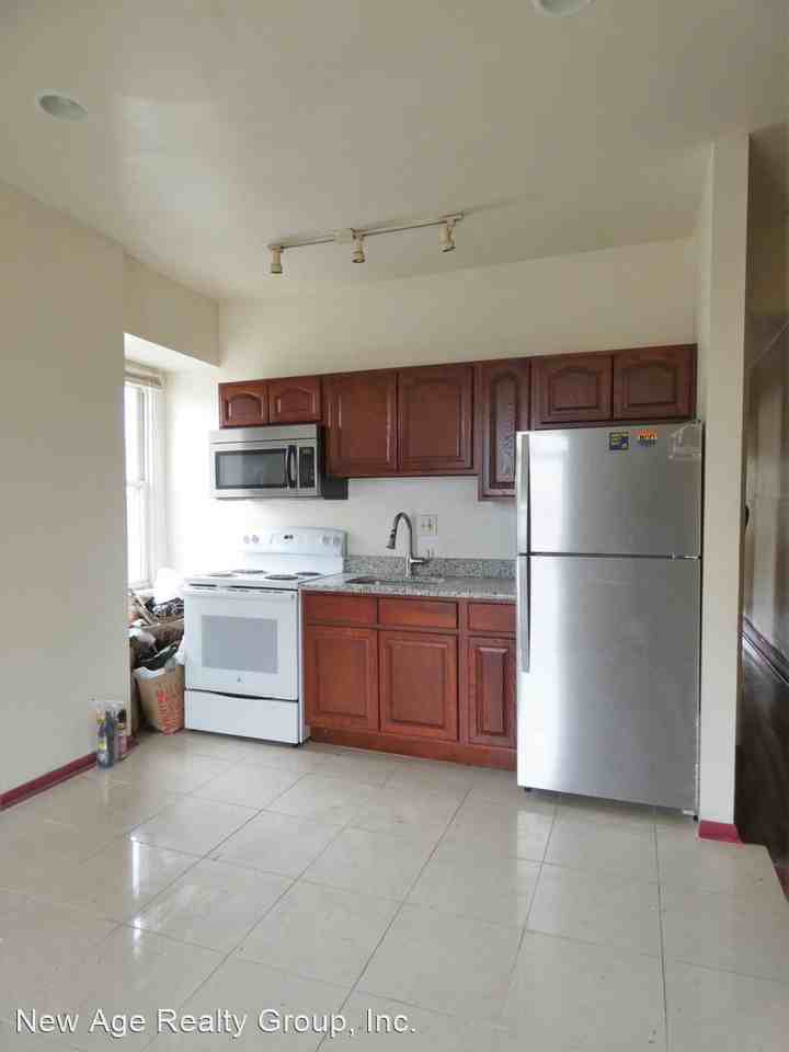 417 N. 33rd Street - Photo 2 of 10