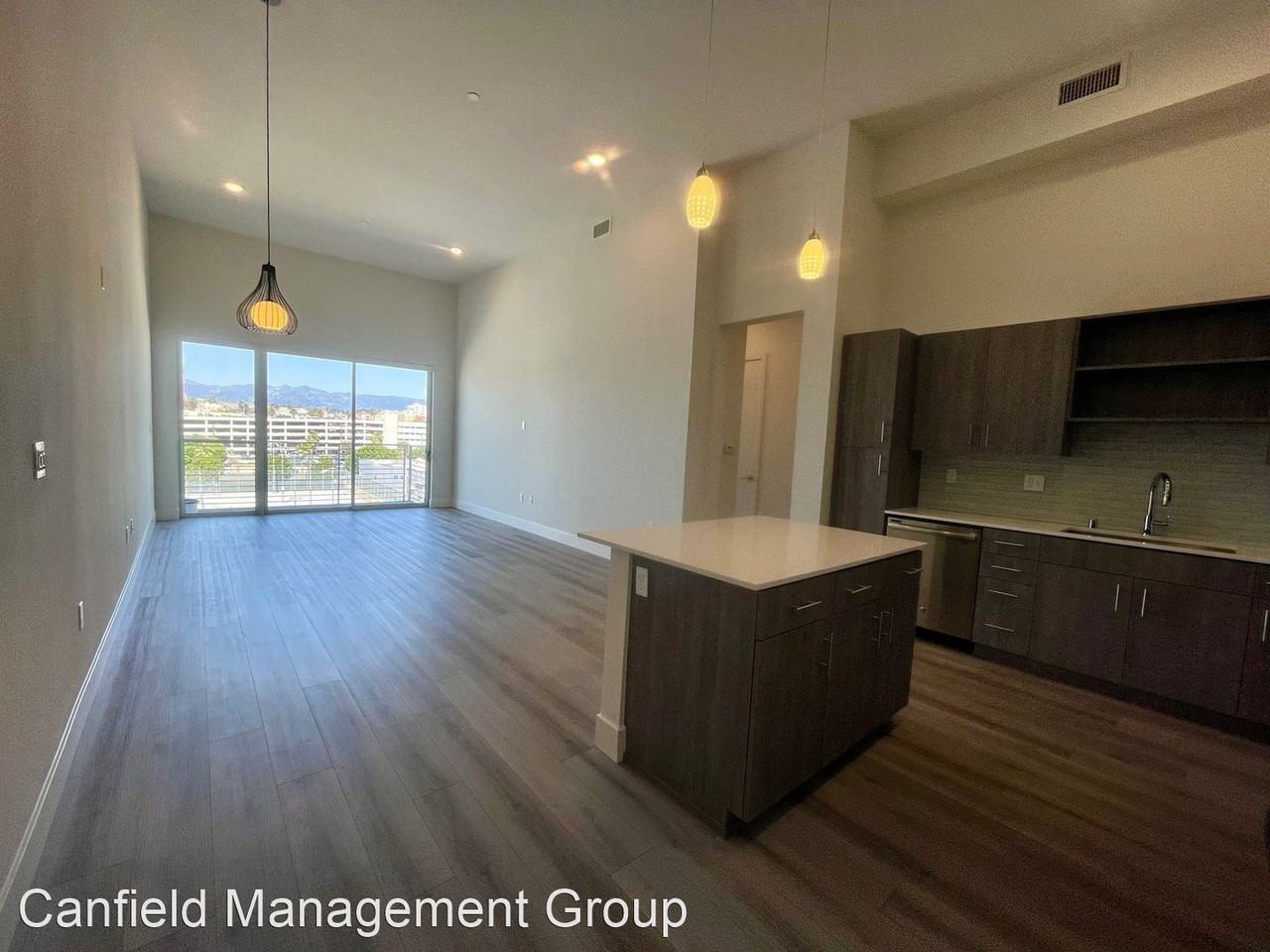 Seven West Apartments - Photo 7 of 44