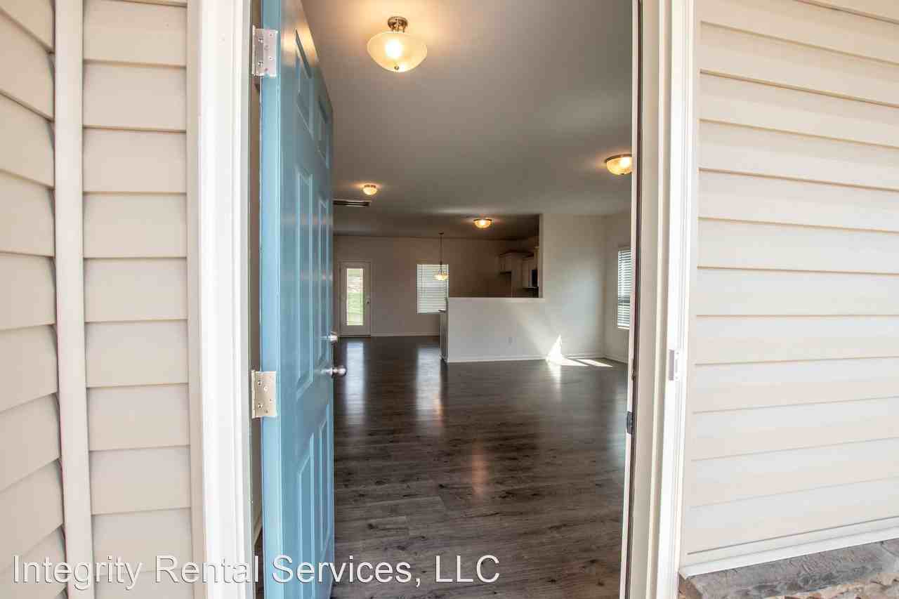 417 Contentment Dr - Photo 2 of 23