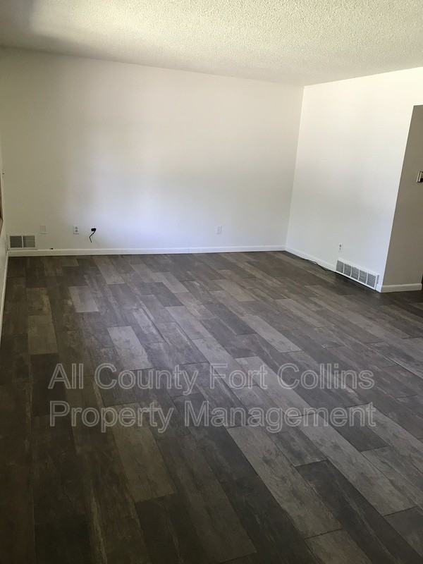 1516 Brentwood Dr - Photo 2 of 13