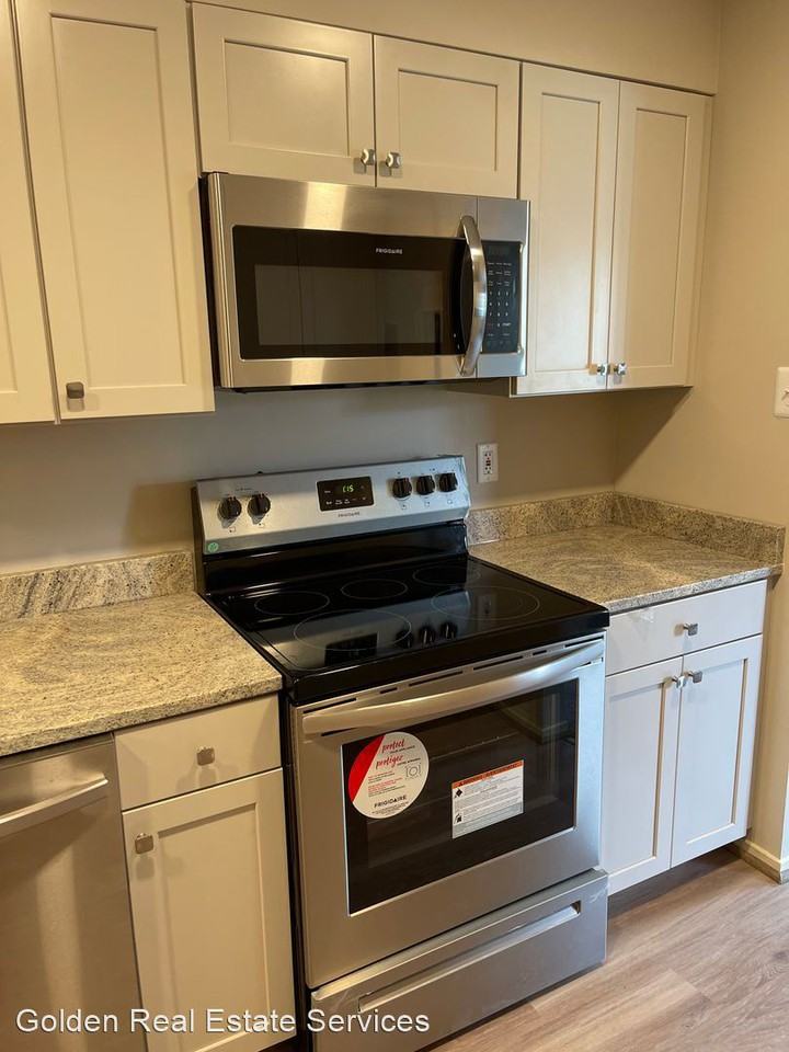 507 Florida Ave #103 - Photo 2 of 7
