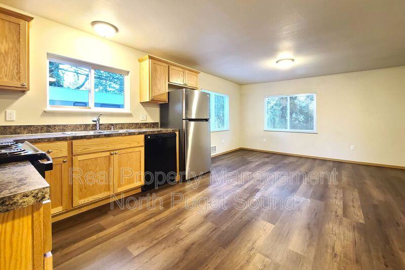 4131 104th St Ne - Photo 4 of 15
