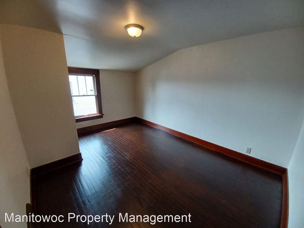 1513 Philippen St - Photo 3 of 5