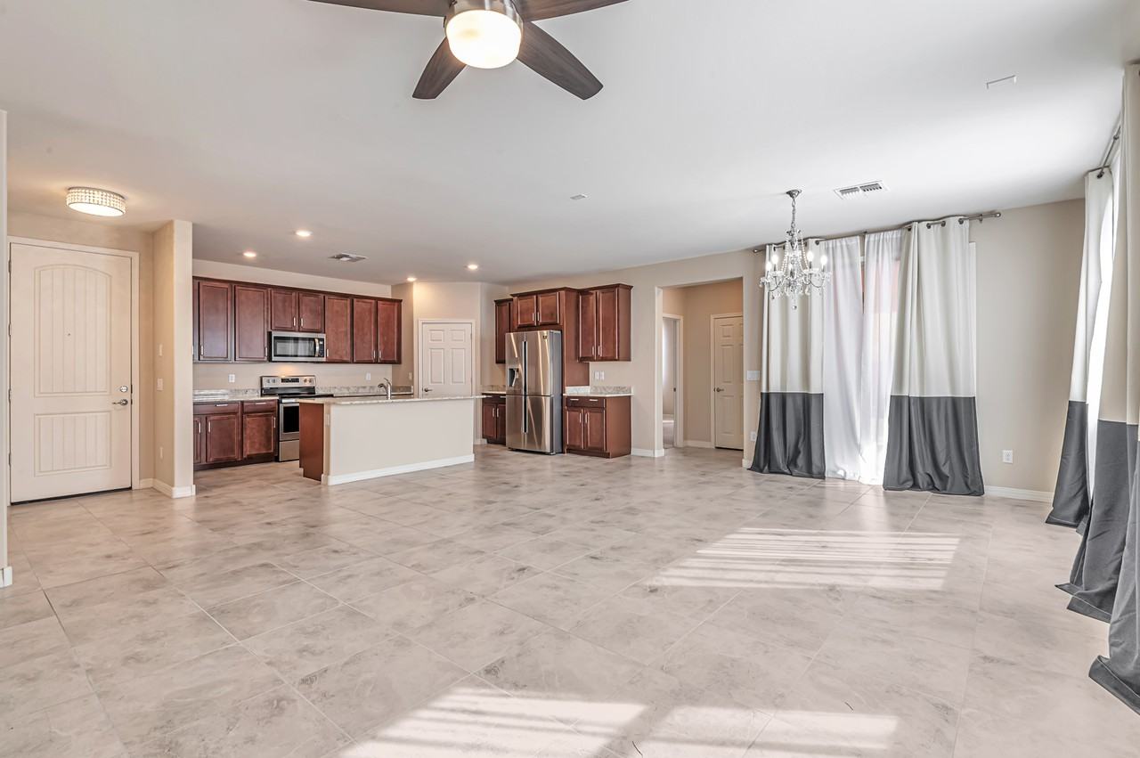 8680 N Rome Ct - Photo 2 of 23