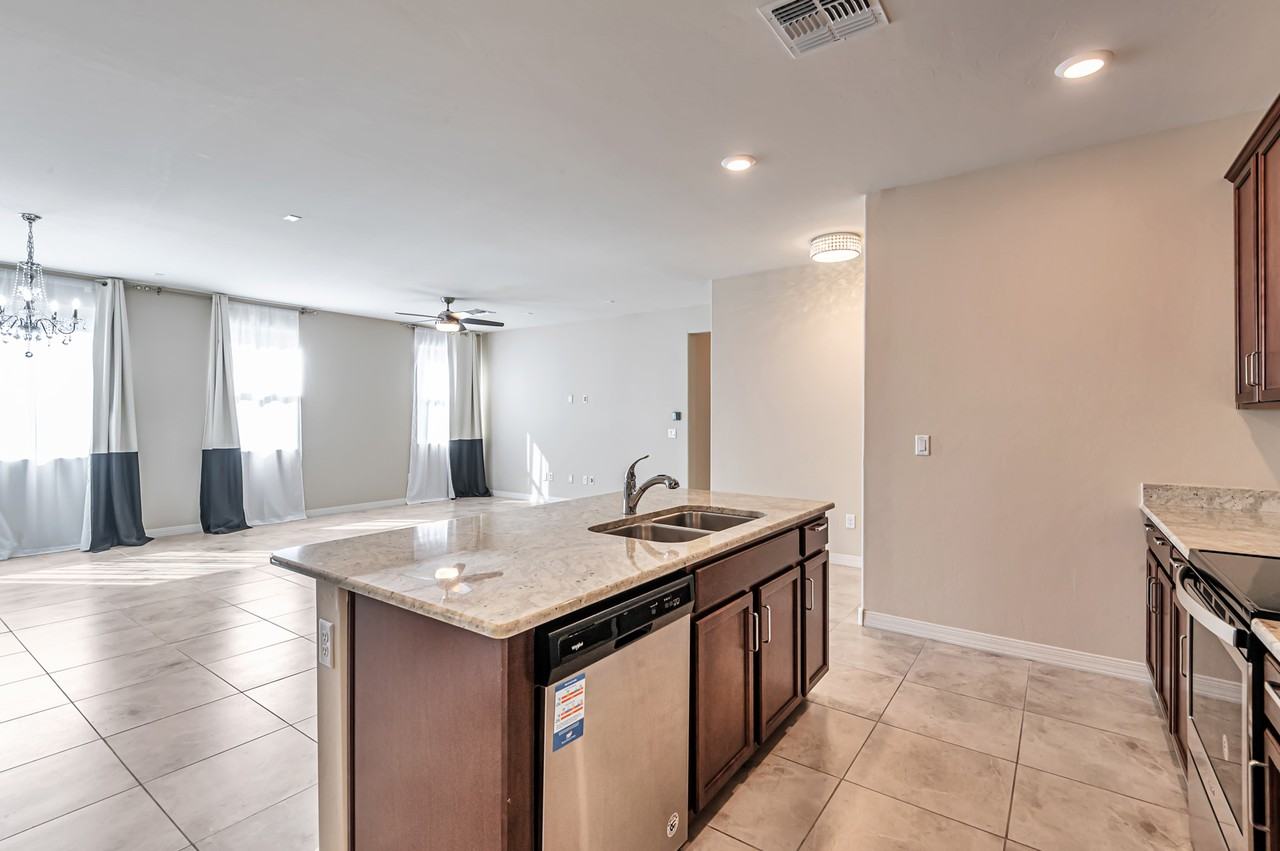 8680 N Rome Ct - Photo 6 of 23