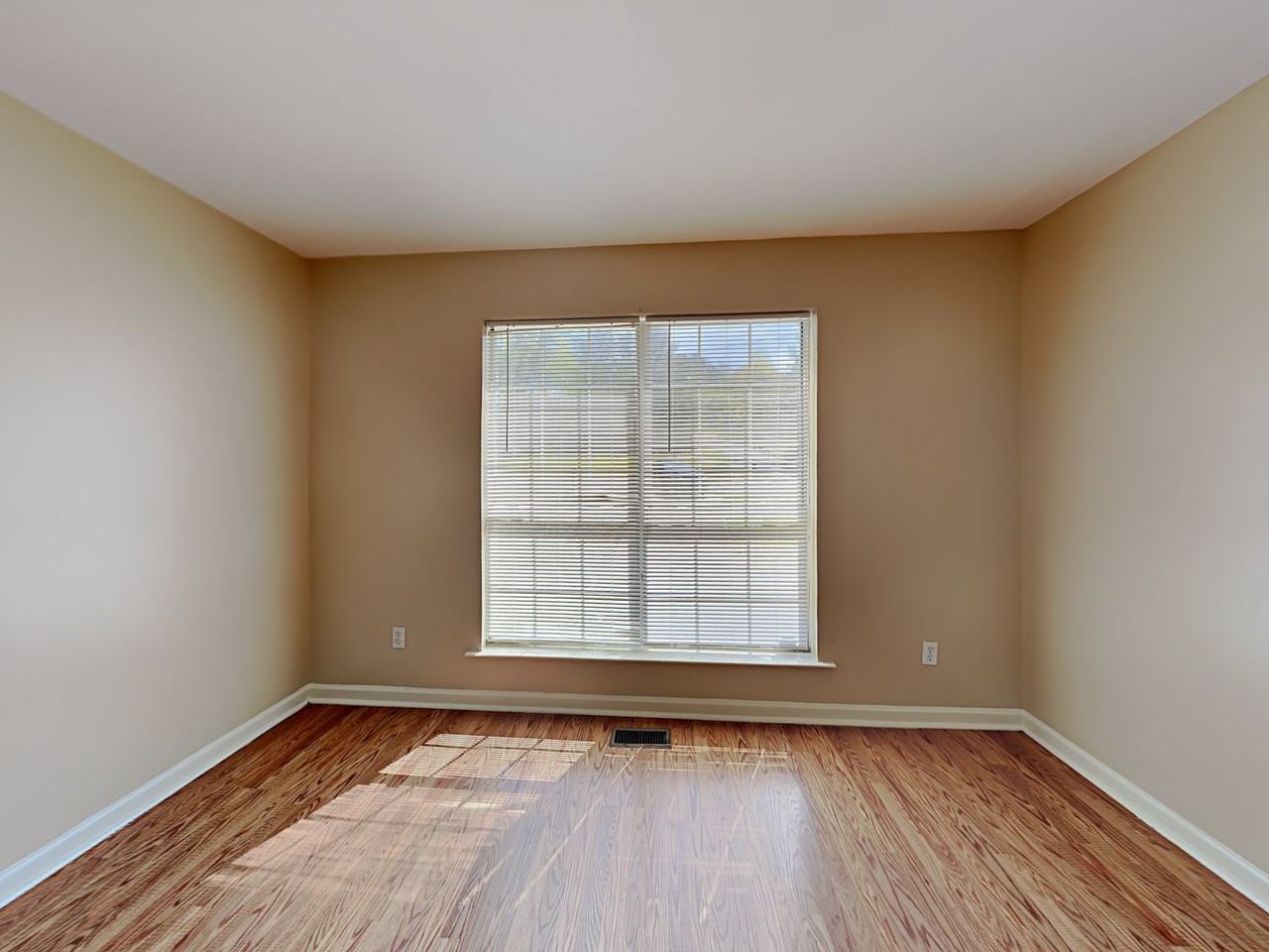 202 Westchester Dr - Photo 2 of 17