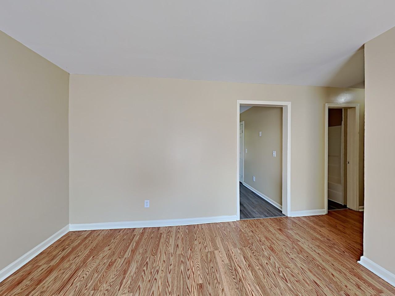 202 Westchester Dr - Photo 3 of 17
