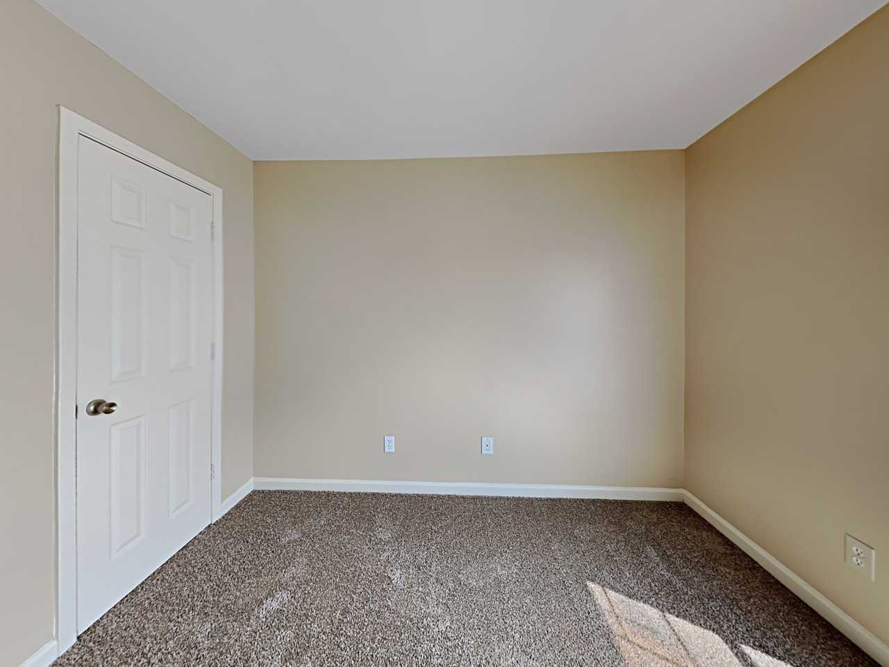 202 Westchester Dr - Photo 7 of 17
