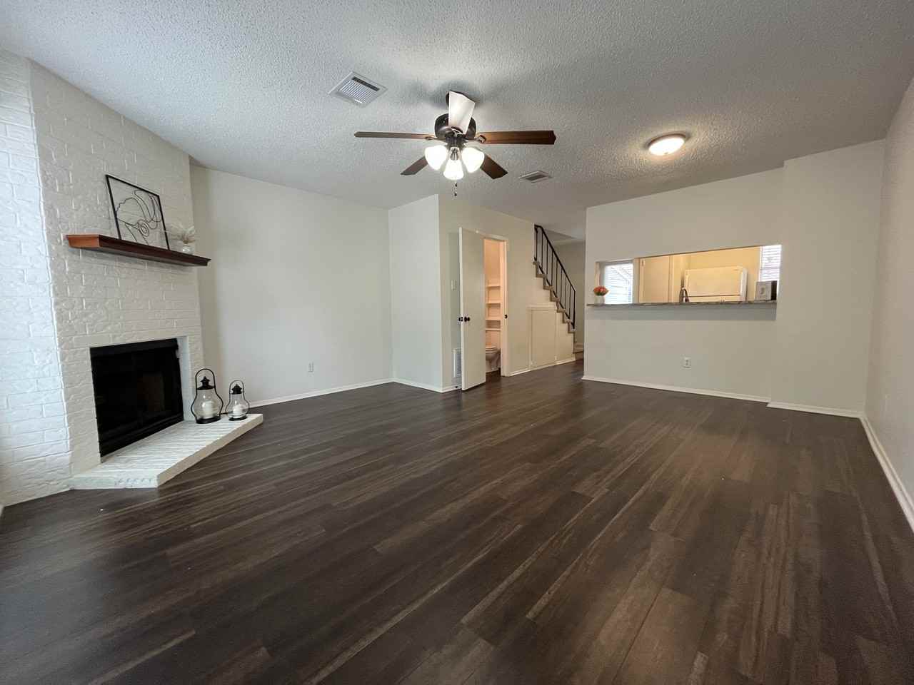 111 Churchill Ln - Photo 3 of 22