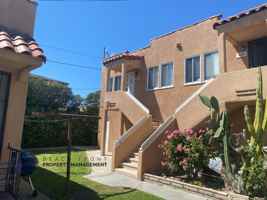 featured image of 566 W 17th St