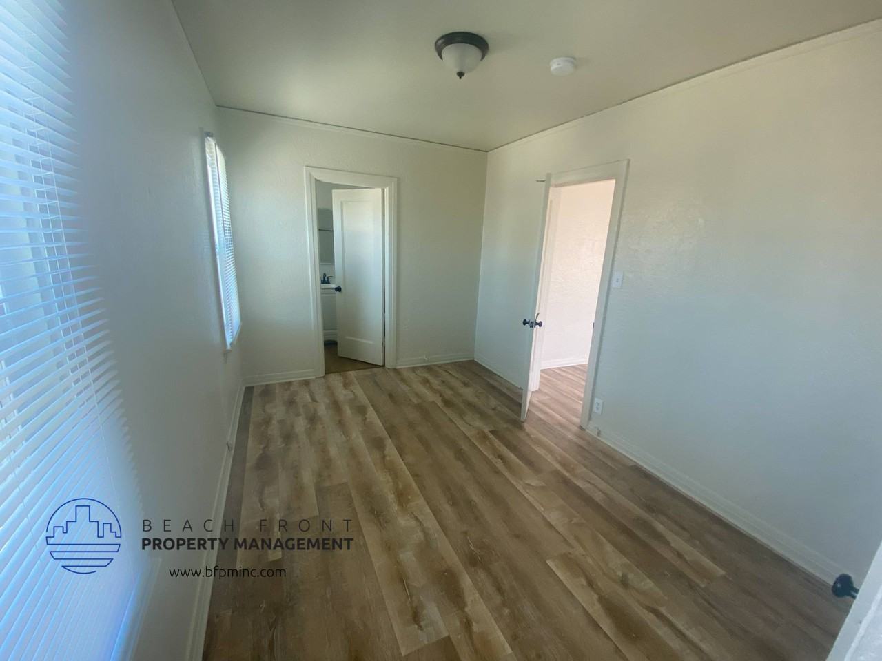 566 W. 17th St. - Photo 7 of 13