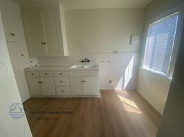 featured image of 566 W 17th St