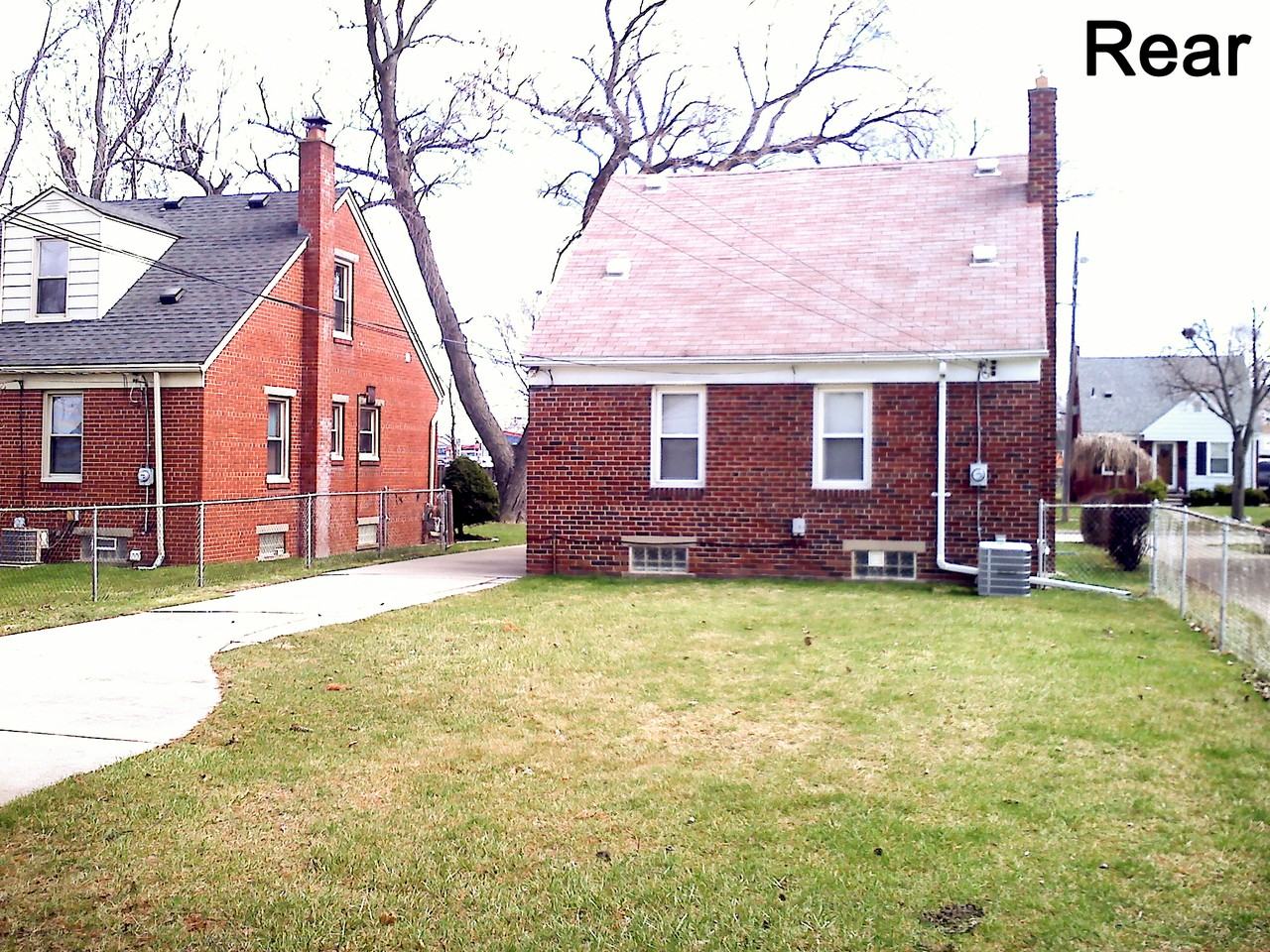 2051 Mayburn St - Photo 2 of 16