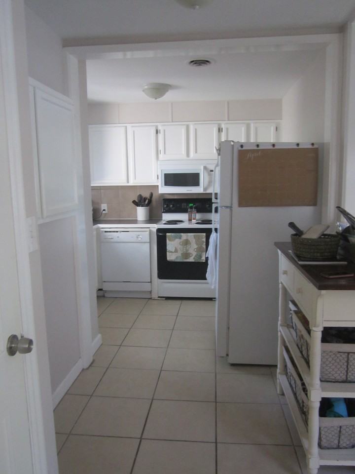 1213 W 25th St S - Photo 2 of 6