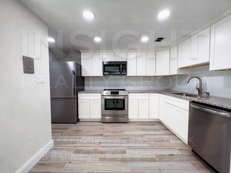 592 American Legion Hwy #3A - Photo 2 of 20