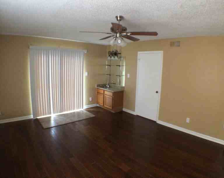 2805 David Dr - Photo 3 of 12