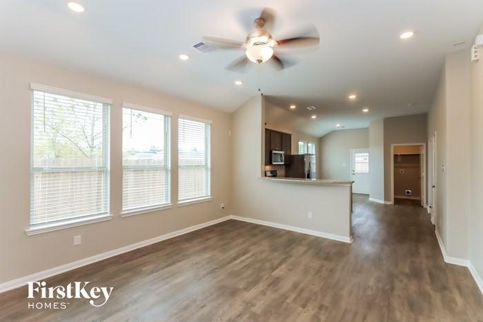14449 Sugar Pines Dr - Photo 3 of 15