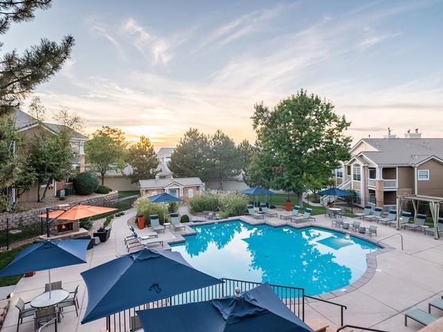 600 W County Line Rd