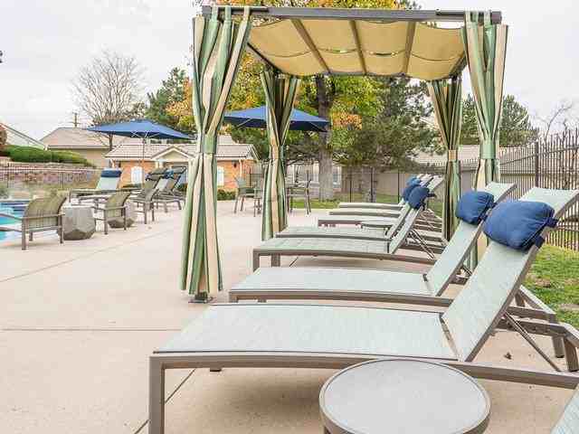 600 W County Line Rd - Photo 5 of 28