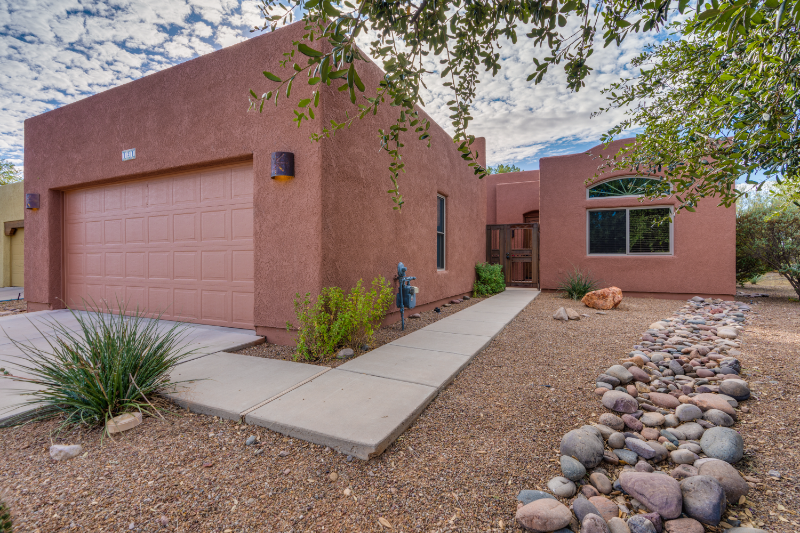 121 Avenida Urrutia - Photo 3 of 50