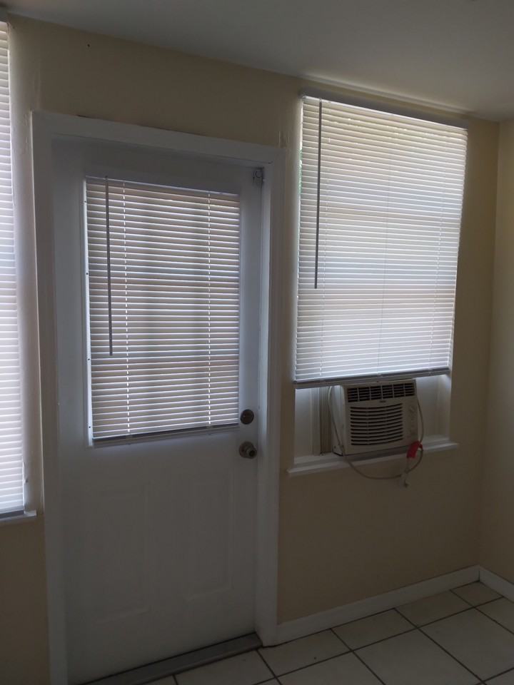 22138 Belinda Avenue - Photo 6 of 17