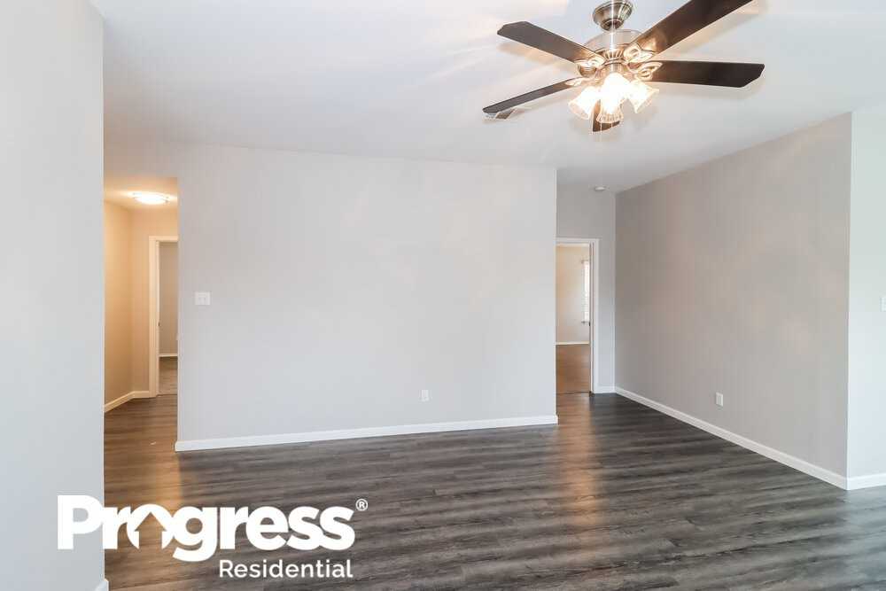 2632 Haselwood Ln - Photo 3 of 14